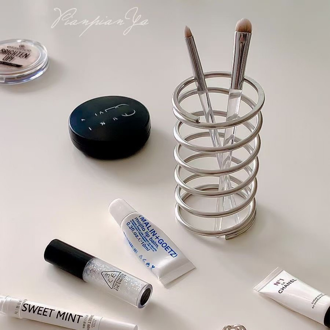 Home Center Bathroom Accessories - ステンレス鋼歯ブラシホルダー金属バスルームアクセサリー歯磨き粉用ツールメイクブラシ収納ラック家の装飾